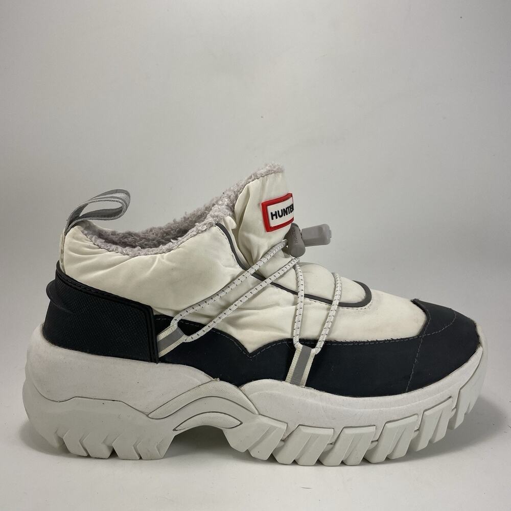 Hunter Wanderer Short Insulated Snow Boot Womens Size 7 Cream Black Waterproof